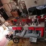D Hotes Le Labyrinthe Du Peintre Bed & Breakfast Bransat