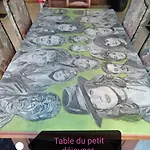 Bed & Breakfast D Hotes Le Labyrinthe Du Peintre 3*