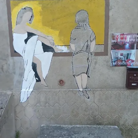 D Hôtes Le Labyrinthe Du Peintre Couette-café *