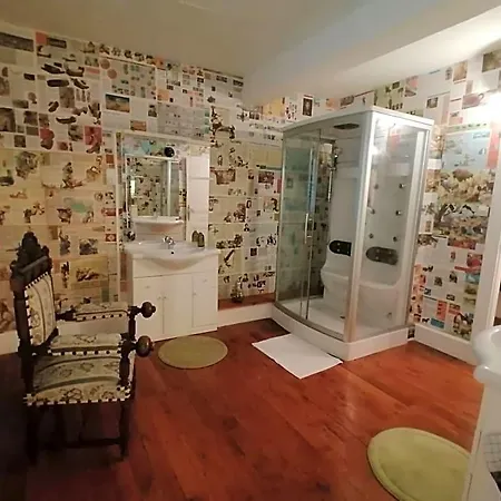 D Hotes Le Labyrinthe Du Peintre Nocleg ze śniadaniem