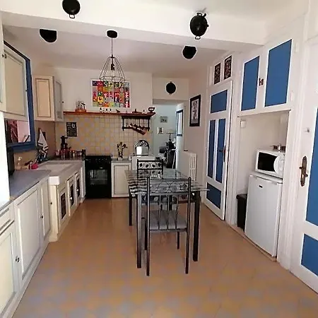 D Hotes Le Labyrinthe Du Peintre 3* Bransat