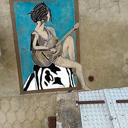 D Hôtes Le Labyrinthe Du Peintre Couette-café 3*