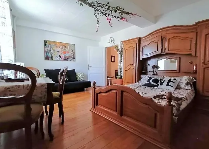 Alojamento de Acomodação e Pequeno-almoço D Hôtes Le Labyrinthe Du Peintre 3*