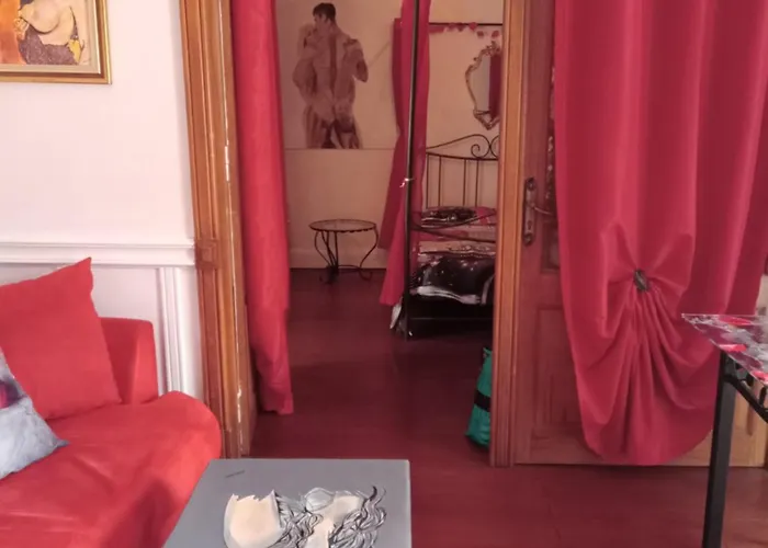 D Hôtes Le Labyrinthe Du Peintre 3*